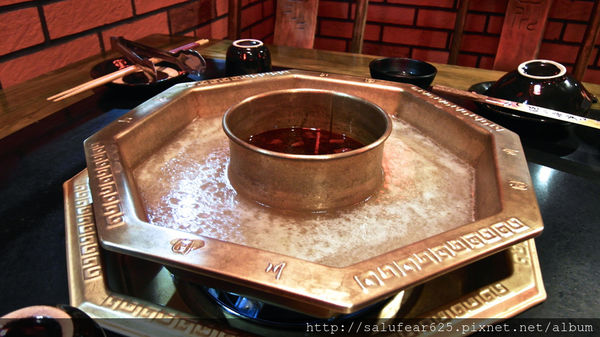 後少女時代 圃川燒雞公・四川麻辣鍋