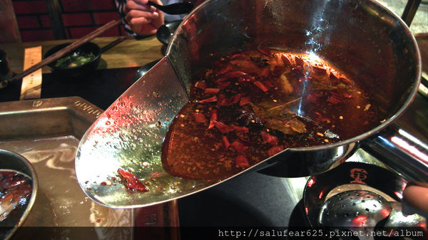 後少女時代 圃川燒雞公・四川麻辣鍋