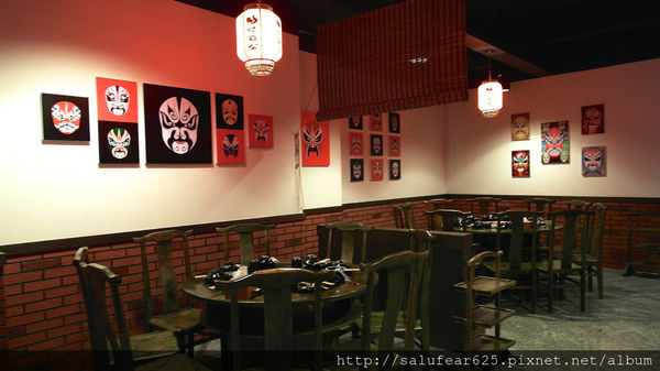 後少女時代 圃川燒雞公・四川麻辣鍋