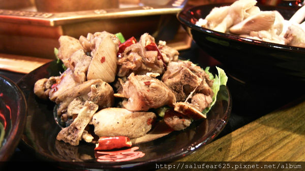 後少女時代 圃川燒雞公・四川麻辣鍋