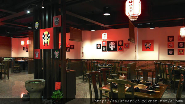 後少女時代 圃川燒雞公・四川麻辣鍋