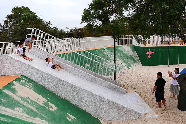 神岡圳前仁愛公園：【台中景點】台中神岡圳前仁愛公園~免費親子遊好去處/戰鬥機/景觀步道及生態園區/堡壘沙坑/小小攀岩