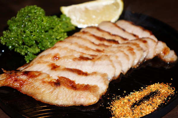 川頁日本料理:【台南-中西區】串燒x丼飯...武聖夜市旁的日式料理店~《川頁日本料理》