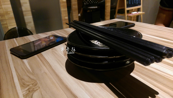 黑平居酒屋:【高雄/食﹡左營】大口喝酒大口吃肉.超澎湃新鮮海產.黑平居酒屋