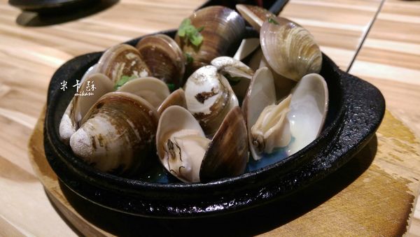 黑平居酒屋:【高雄/食﹡左營】大口喝酒大口吃肉.超澎湃新鮮海產.黑平居酒屋