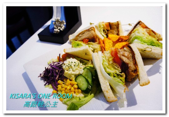 Hs Cafe 高跟鞋公主：忠孝敦化下午茶．少女的心中總住著一位公主──高跟鞋公主