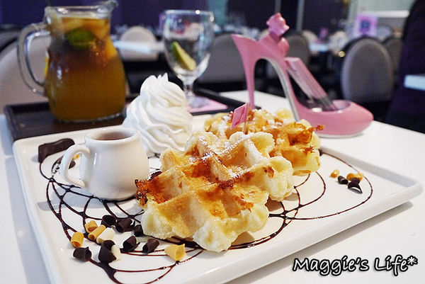 Hs Cafe 高跟鞋公主：台北美食。捷運忠孝敦化【Hs Cafe高跟鞋公主】主題餐廳◆東區下午茶。甜點。鬆餅。義大利麵。燉飯