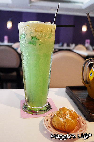 Hs Cafe 高跟鞋公主：台北美食。捷運忠孝敦化【Hs Cafe高跟鞋公主】主題餐廳◆東區下午茶。甜點。鬆餅。義大利麵。燉飯