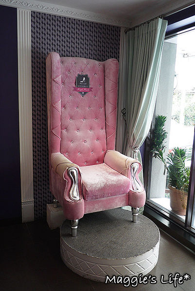 Hs Cafe 高跟鞋公主：台北美食。捷運忠孝敦化【Hs Cafe高跟鞋公主】主題餐廳◆東區下午茶。甜點。鬆餅。義大利麵。燉飯