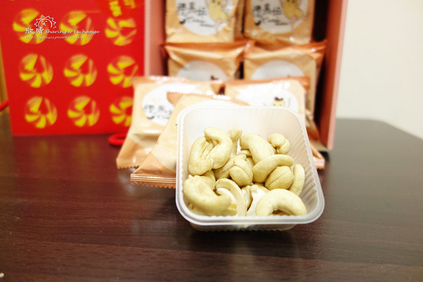 蝦叔叔：【宅配團購】蝦叔叔、腰果妹+一整隻蝦子真空油炸、酥酥脆脆攜帶方便的好零食