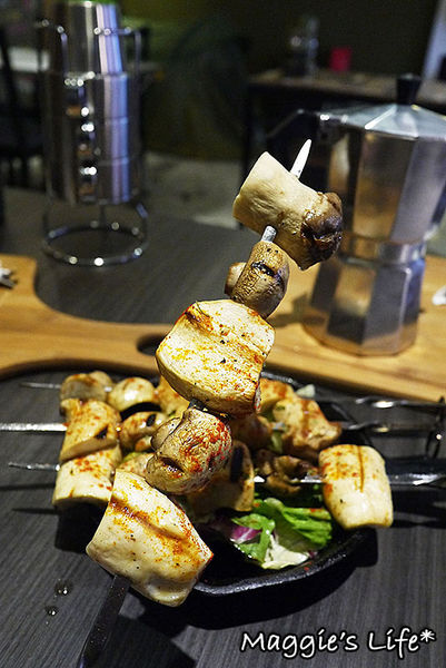 Cookout 野酷戶外料理餐酒 午茶:◆台北師大商圈美式餐廳。捷運台電大樓站【COOKOUT野酷戶外餐酒】露營風主題餐廳