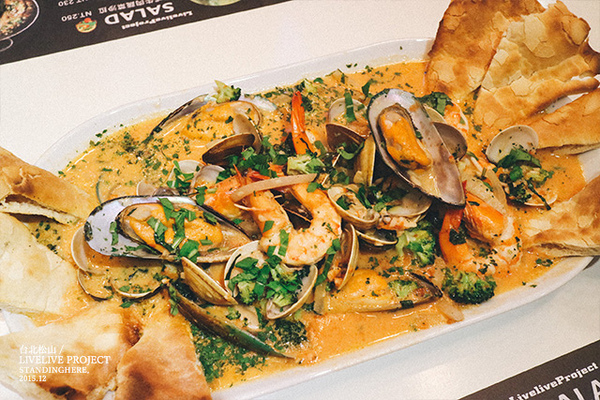LIVELIVE Project:台北_ LiveLive Project 現場表演計劃餐廳, 美食比音樂更動人!!