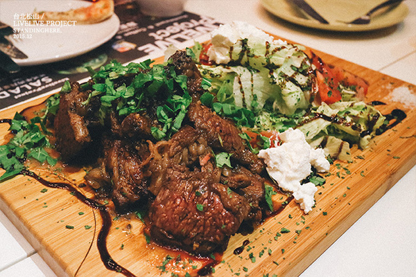 LIVELIVE Project:台北_ LiveLive Project 現場表演計劃餐廳, 美食比音樂更動人!!