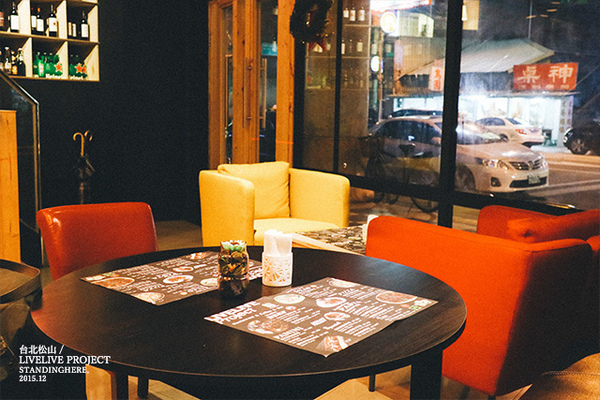 LIVELIVE Project:台北_ LiveLive Project 現場表演計劃餐廳, 美食比音樂更動人!!