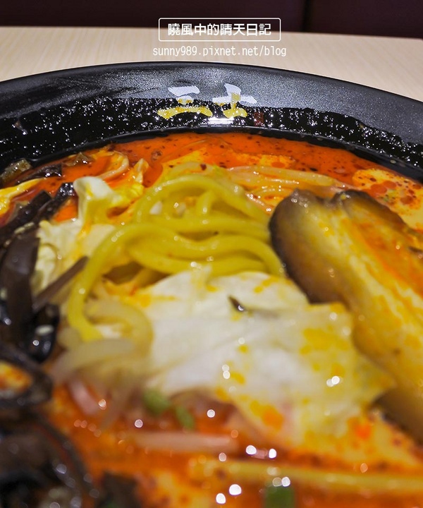 麵家三士(三創店)：【三創 | 麵家三士】色香比味更迷人的麵家三士