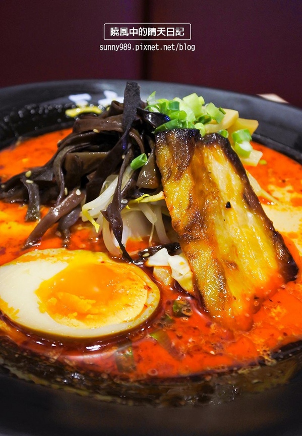 麵家三士(三創店)：【三創 | 麵家三士】色香比味更迷人的麵家三士