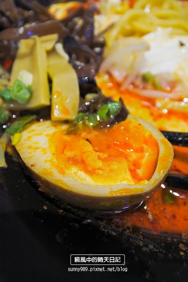 麵家三士(三創店)：【三創 | 麵家三士】色香比味更迷人的麵家三士