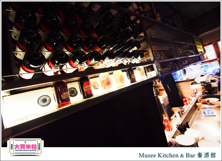 台北特色餐酒館推薦-Musee Kitchen & bar 工業風傢俱餐酒館-millychun0007.jpg