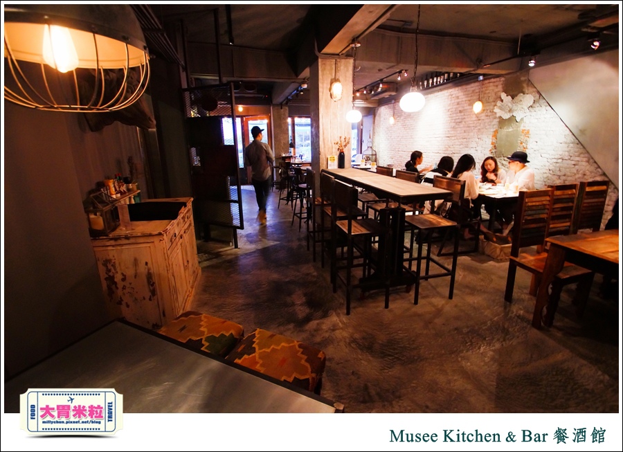 台北特色餐酒館推薦-Musee Kitchen & bar 工業風傢俱餐酒館-millychun0017.jpg
