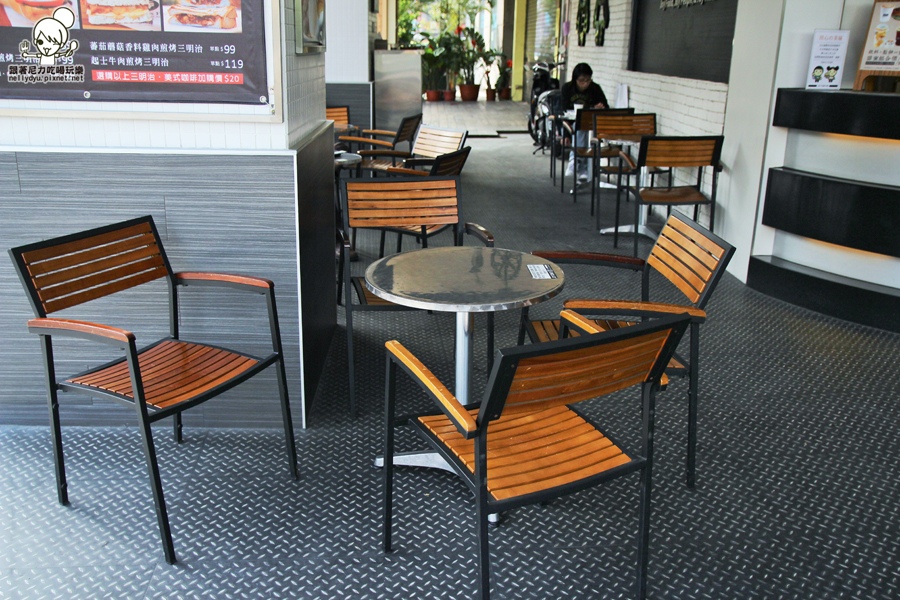 JOY TOWN  忠義堂富國店 10.JPG