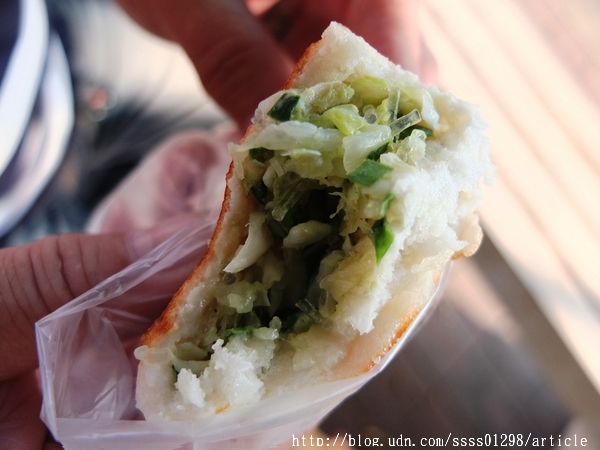 繁華水煎包:【美食特搜。屏東長治鄉】繁華水煎包。香脆大顆水煎包 紮實外皮肉餡香嫩 下午開店必吸引人潮的在地美食