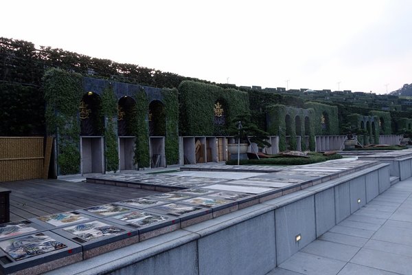 星空草原-擁恆文創園區：(胖樺遊記)基隆瑞芳假日遊憩好景點，百萬保特瓶打造梵谷油畫「星空草原」/擁恆文創園區/Starry Paradise