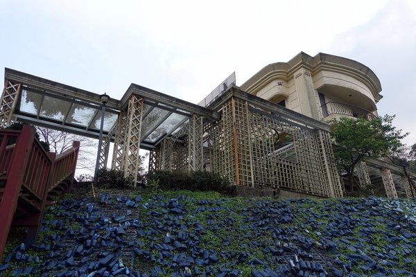 星空草原-擁恆文創園區：(胖樺遊記)基隆瑞芳假日遊憩好景點，百萬保特瓶打造梵谷油畫「星空草原」/擁恆文創園區/Starry Paradise