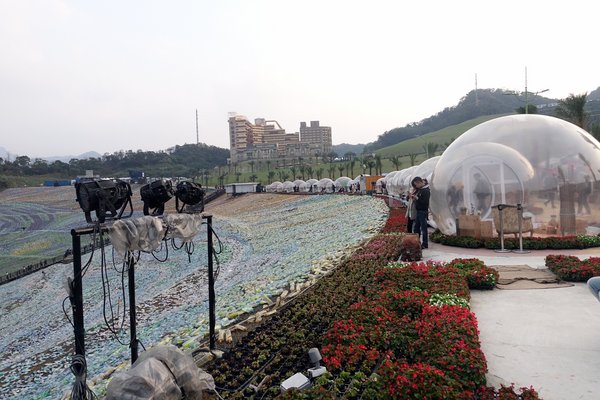 星空草原-擁恆文創園區：(胖樺遊記)基隆瑞芳假日遊憩好景點，百萬保特瓶打造梵谷油畫「星空草原」/擁恆文創園區/Starry Paradise