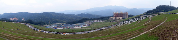 星空草原-擁恆文創園區：(胖樺遊記)基隆瑞芳假日遊憩好景點，百萬保特瓶打造梵谷油畫「星空草原」/擁恆文創園區/Starry Paradise