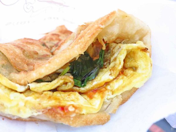 【三重美食】一品九層塔蔥油餅-228公園超人氣蔥油餅