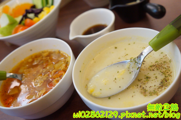 愛咖客咖啡館：【台南-東區】拉拉熊x黑心咖啡..奏會來吃早午餐吧~打卡送布蕾!~《愛咖客咖啡館》