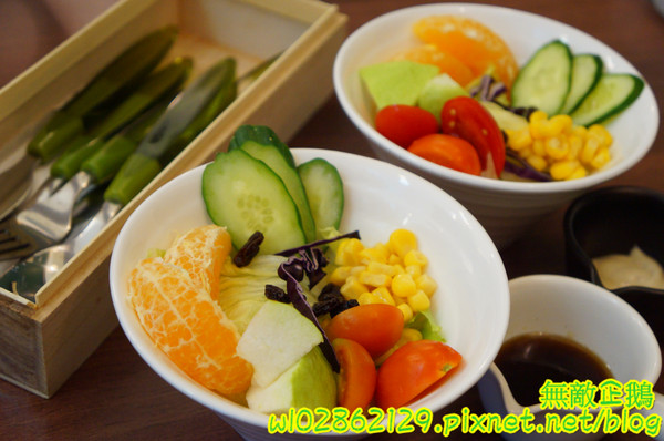 愛咖客咖啡館：【台南-東區】拉拉熊x黑心咖啡..奏會來吃早午餐吧~打卡送布蕾!~《愛咖客咖啡館》