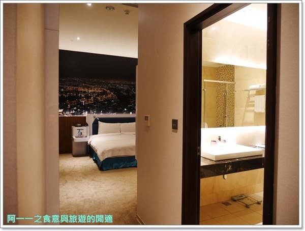 頭等艙飯店綠園道館：台中 頭等艙飯店綠園道館～交通便利，附近好吃又好玩