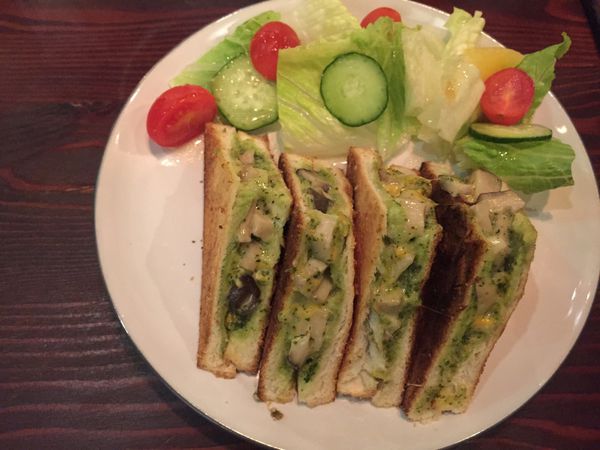 Uranium cafe：好吃、好窩、好美麗的放鬆空間-Uranium Cafe鈾咖啡