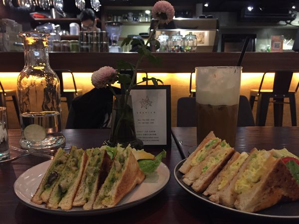 Uranium cafe：好吃、好窩、好美麗的放鬆空間-Uranium Cafe鈾咖啡