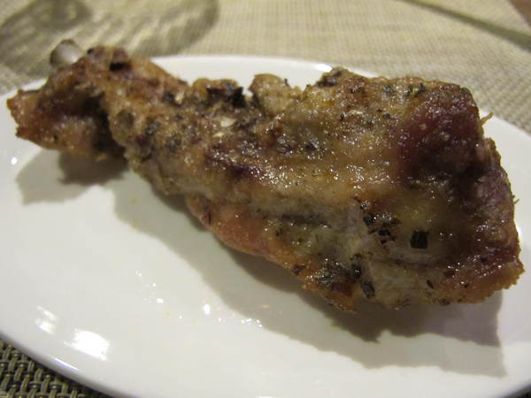 Me Meat Beer 窯烤餐酒館:(胖樺食記)台北市八德路Me Meat Beer 窯烤餐酒館。多款啤酒香醇濃郁適合放鬆小酌。