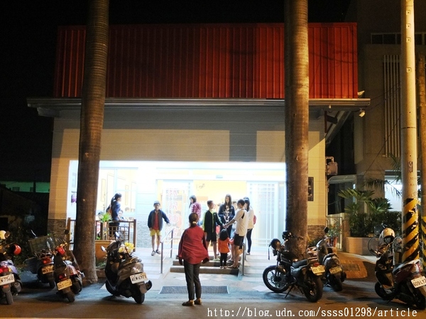 蔡家麵館:【美食特搜。屏東市】蔡家麵館。屏東一絕的大碗公熗鍋麵 份量多料豐富 用餐時段搶破頭的人氣麵店