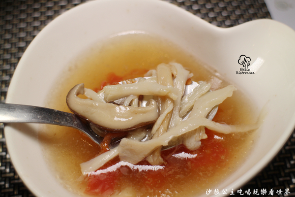 汐止好瓢亮:汐止義大利麵『好瓢亮』飯‧麵加大不加價/麵包無限供應/近夜市