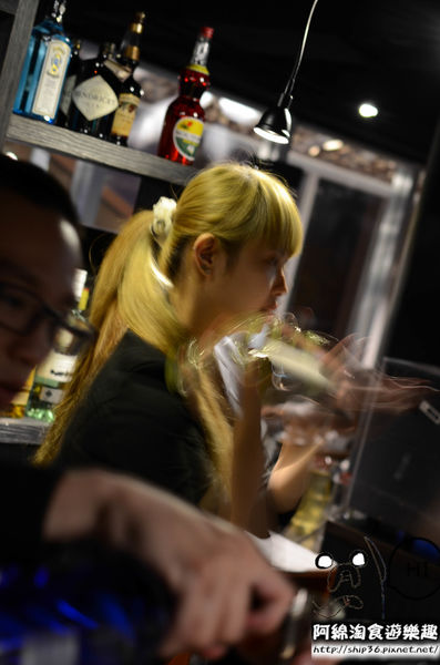 【桃園燒烤】好客燒烤 中壢店-無敵享受=烤肉配調酒.桃園燒肉/酒吧/中美村/帝王蟹