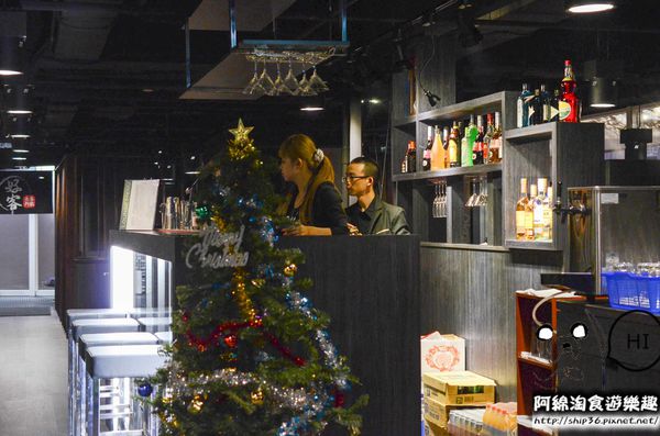 【桃園燒烤】好客燒烤 中壢店-無敵享受=烤肉配調酒．桃園燒肉/酒吧/中美村/帝王蟹