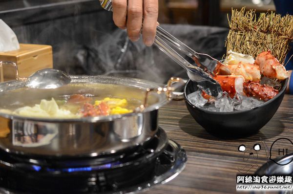 【桃園燒烤】好客燒烤 中壢店-無敵享受=烤肉配調酒．桃園燒肉/酒吧/中美村/帝王蟹