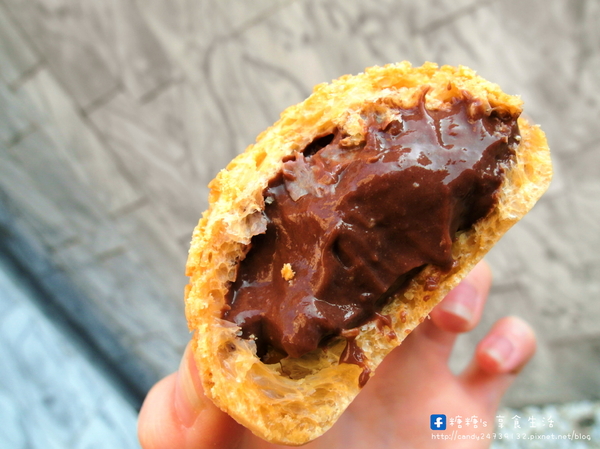 泡芙之家:〖台中│美食〗泡芙之家 ❤ 係金餒!!係金餒!!脆皮泡芙一顆只要10元!!!只要10元!!