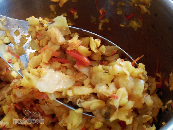 卜記專業麵線11-辣菜脯特寫