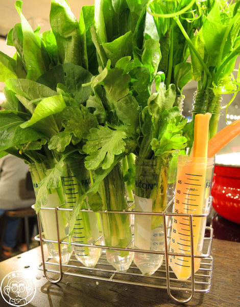 食焱廠 創意鍋物料理(微風南京店):呷飽祙【台北松山・食焱廠 創意鍋物料理】在實驗室裡吃火鍋