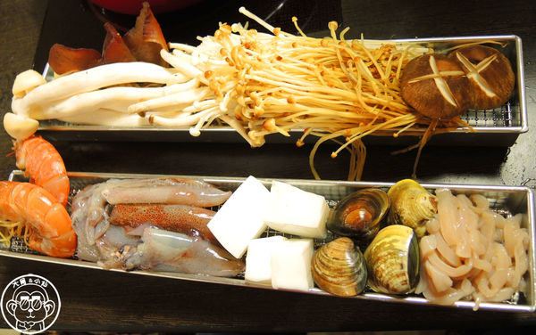 食焱廠 創意鍋物料理(微風南京店):呷飽祙【台北松山・食焱廠 創意鍋物料理】在實驗室裡吃火鍋