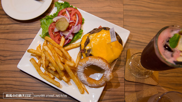 HATER CAFE:【邀約| Hater Cafe】分食更有趣 公館朋友聚會好去處