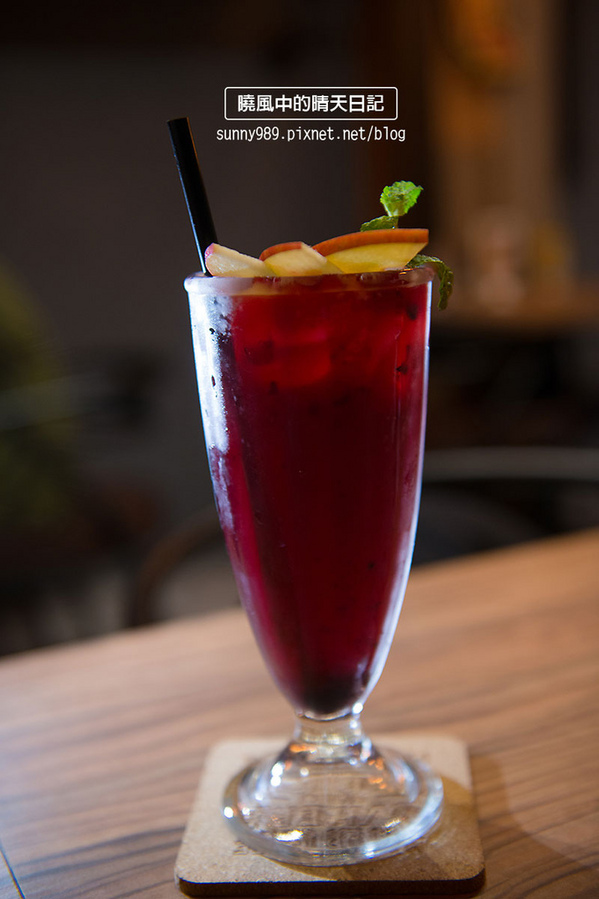 HATER CAFE:【邀約| Hater Cafe】分食更有趣 公館朋友聚會好去處