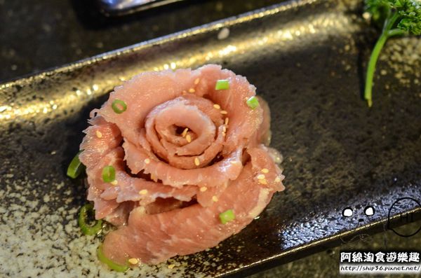 燒惑日式炭火燒肉(中和分店)：【台北燒烤】【北捷景安站】燒惑日式炭火燒肉店-新鮮海鮮令人驚豔．安格斯牛/海鮮/燒烤/吃到飽/中和區