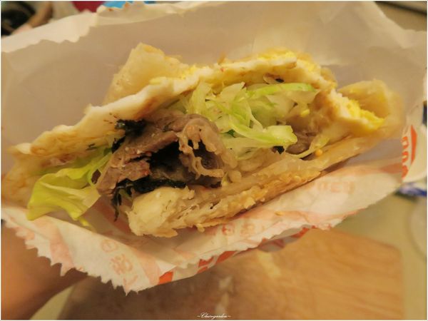 老福興燒餅：[北投在地美食]老福興燒餅~中式燒餅mix日式牛丼創新吃法