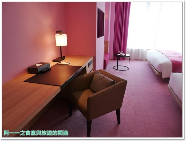 Hotel Cozzi和逸(高雄中山館):捷運三多商圈站 和逸高雄中山館~夢幻粉紅芭比主題客房